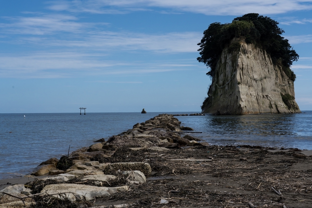 見附島