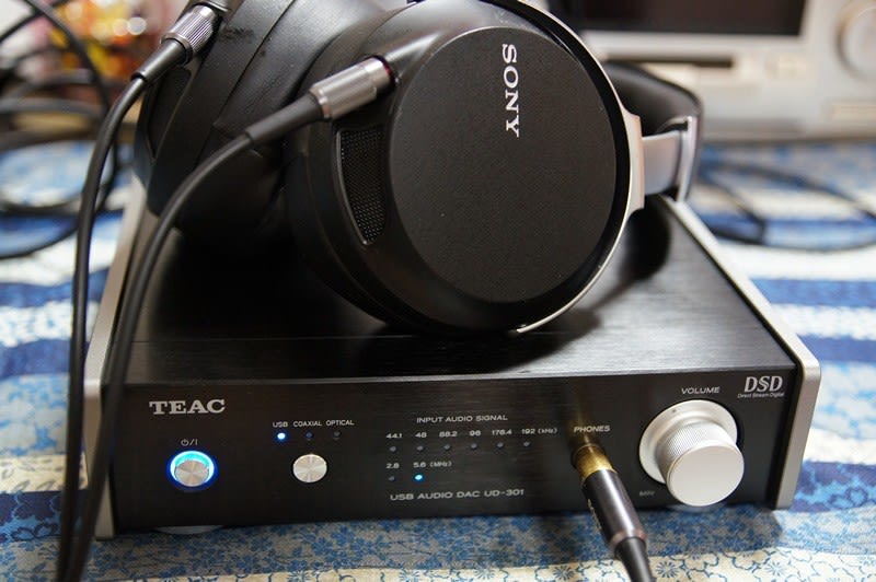 TEAC UD-301 USB DAC ヘッドホンアンプ DSD対応 動作品 UD-301 | 製品トップ | TEAC - プレミアムオーディオ