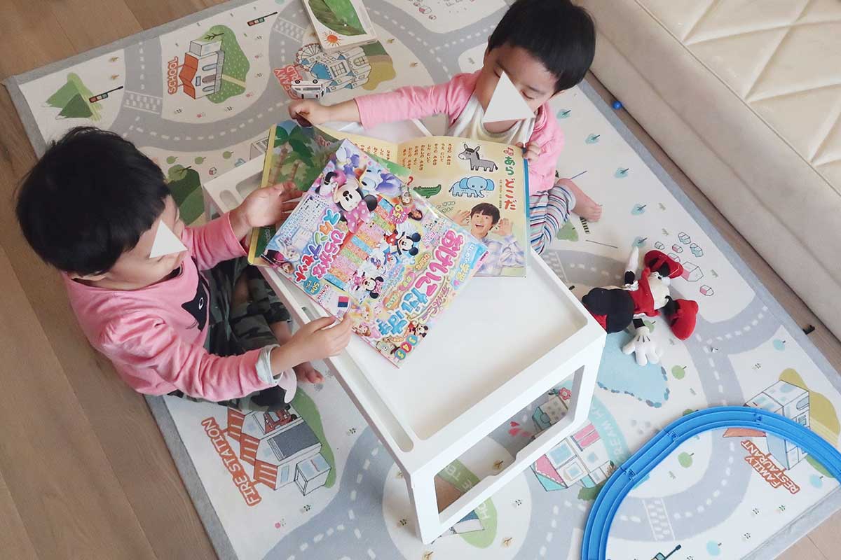 Ikeaのミニテーブルが子育てにおすすめ ベッドトレイ Klipsk クリプスク きろくがすき Ikeaのミニテーブルが子育てにおすすめ ベッドトレイ Klipsk クリプスク きろくがすき