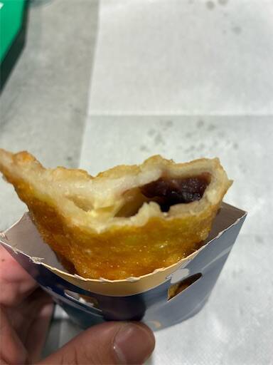 「あんバターとおもちの月見パイ」バター風味が最高に美味い