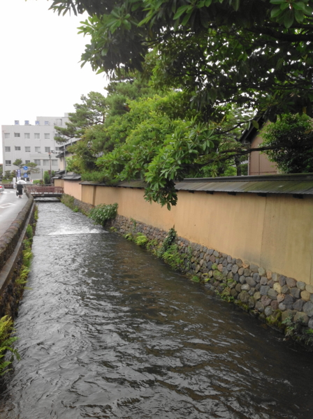 [金沢城跡・兼六園]