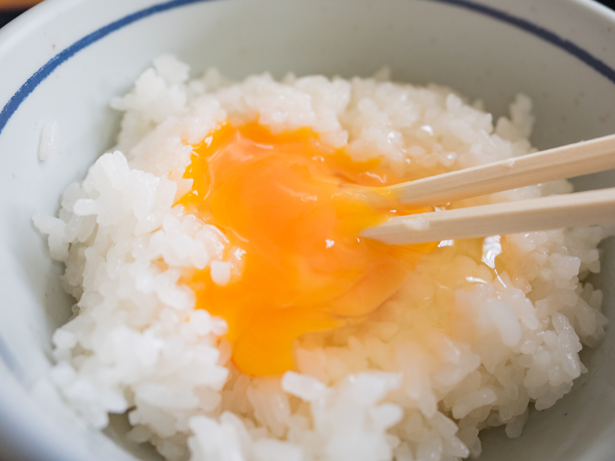「食堂かめっち。」の「黄福定食」の卵