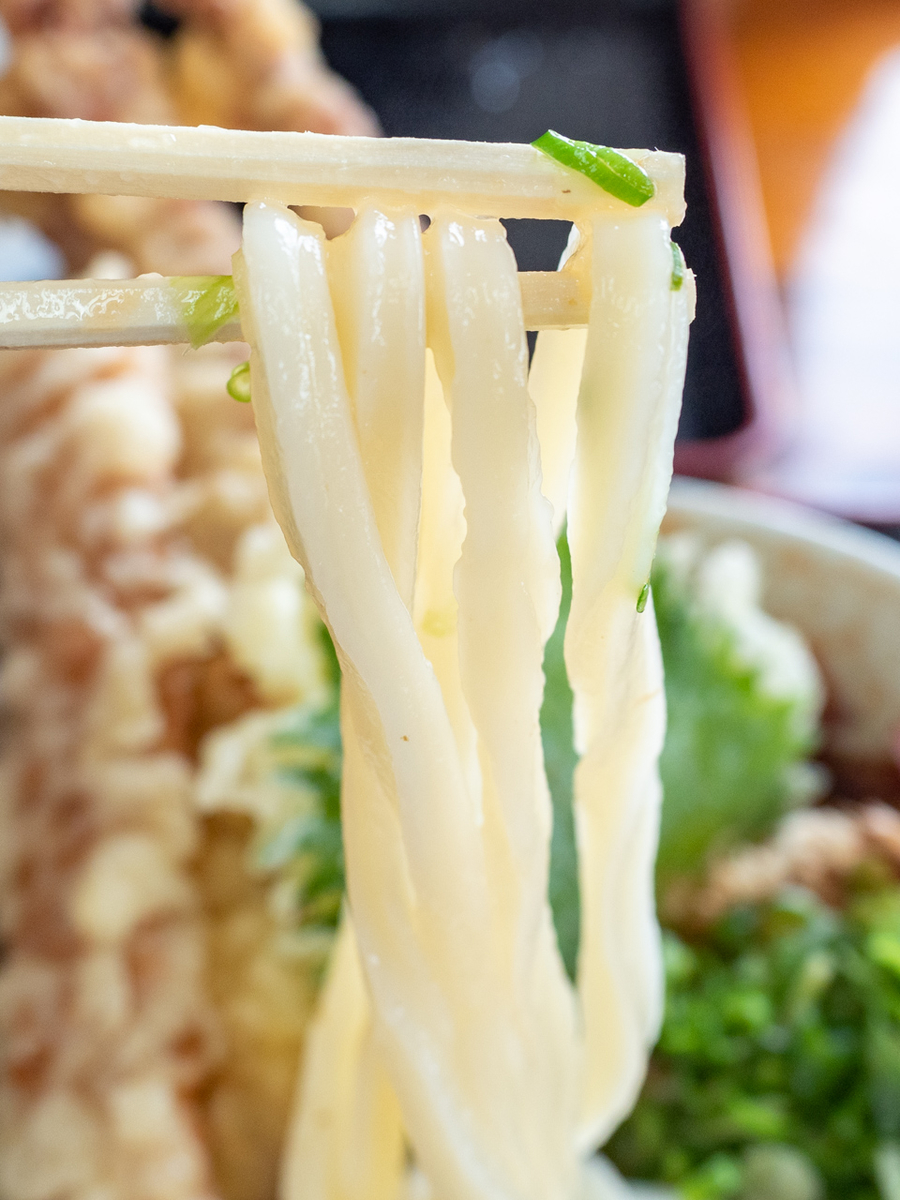 名玄のうどん麺