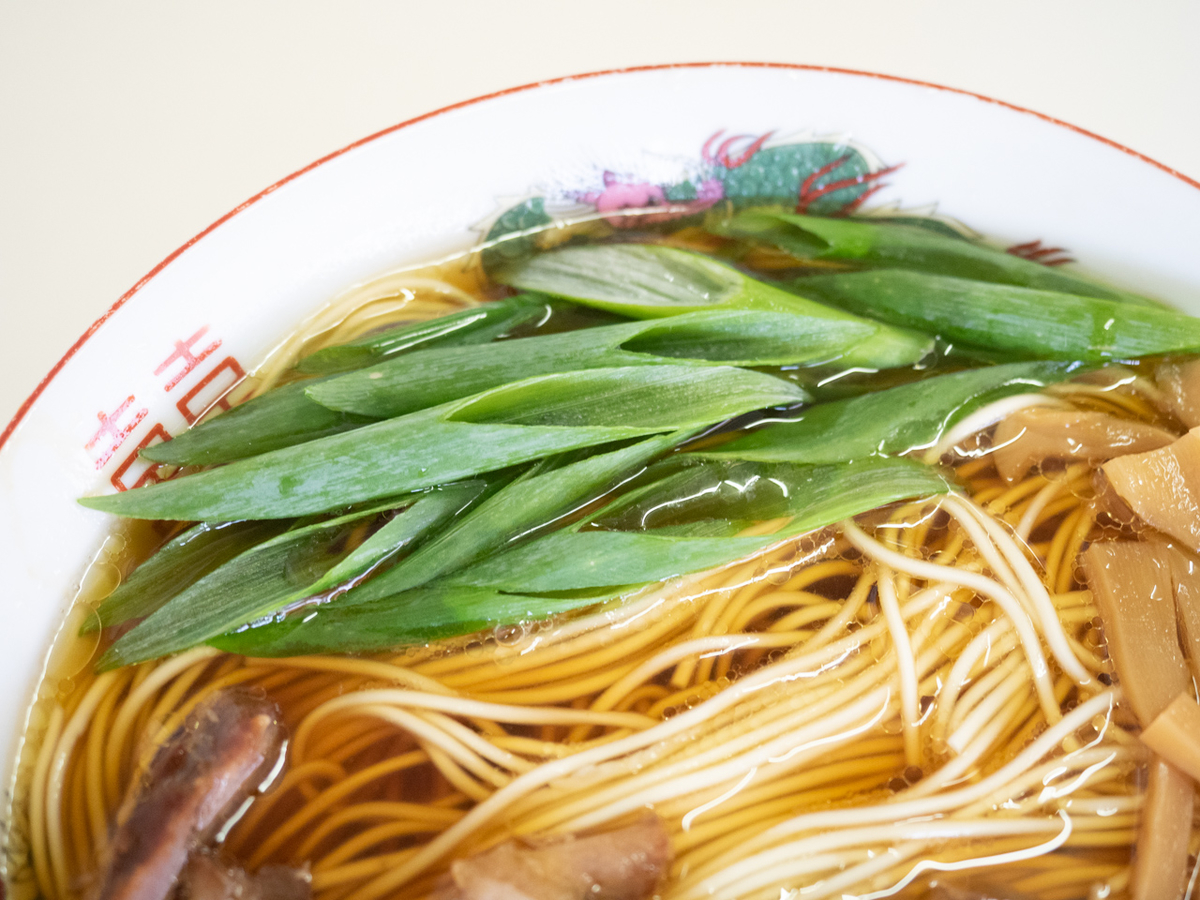 坂本の笠岡ラーメン並のネギ