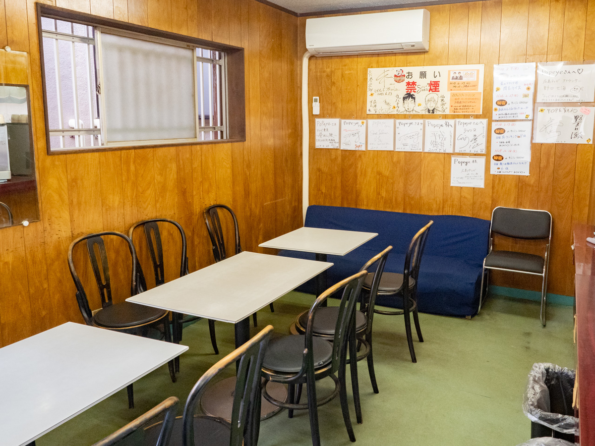 ポパイの店内