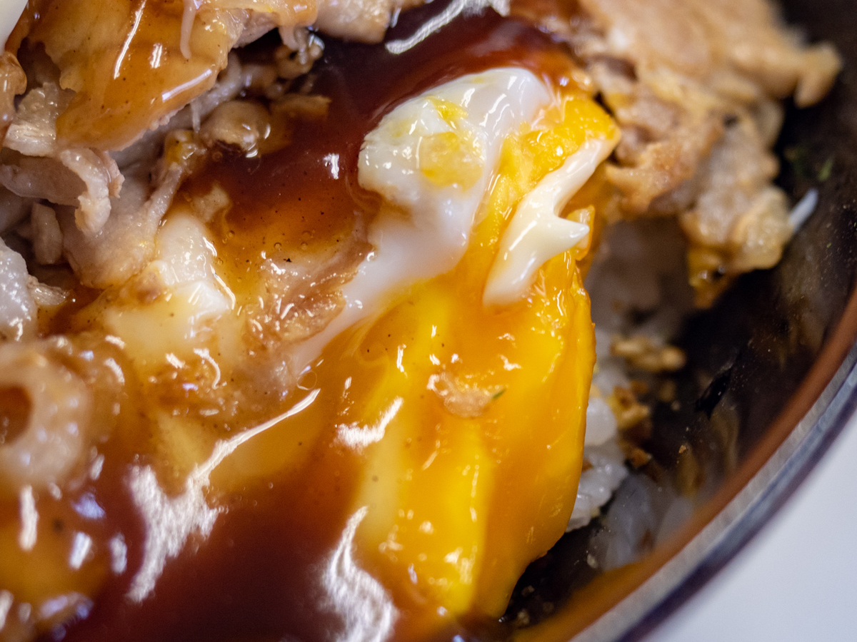 肉玉ライスの玉子