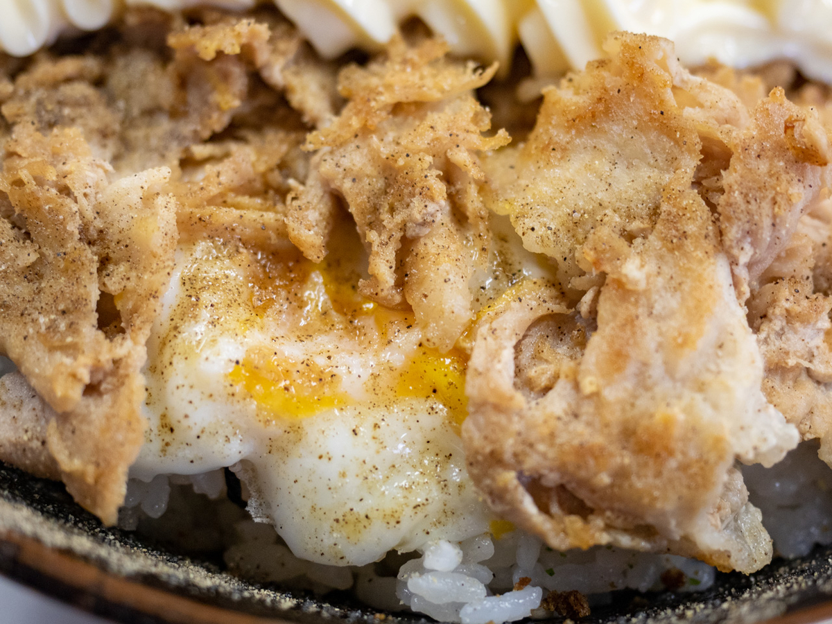 肉玉ライス(塩コショウ)