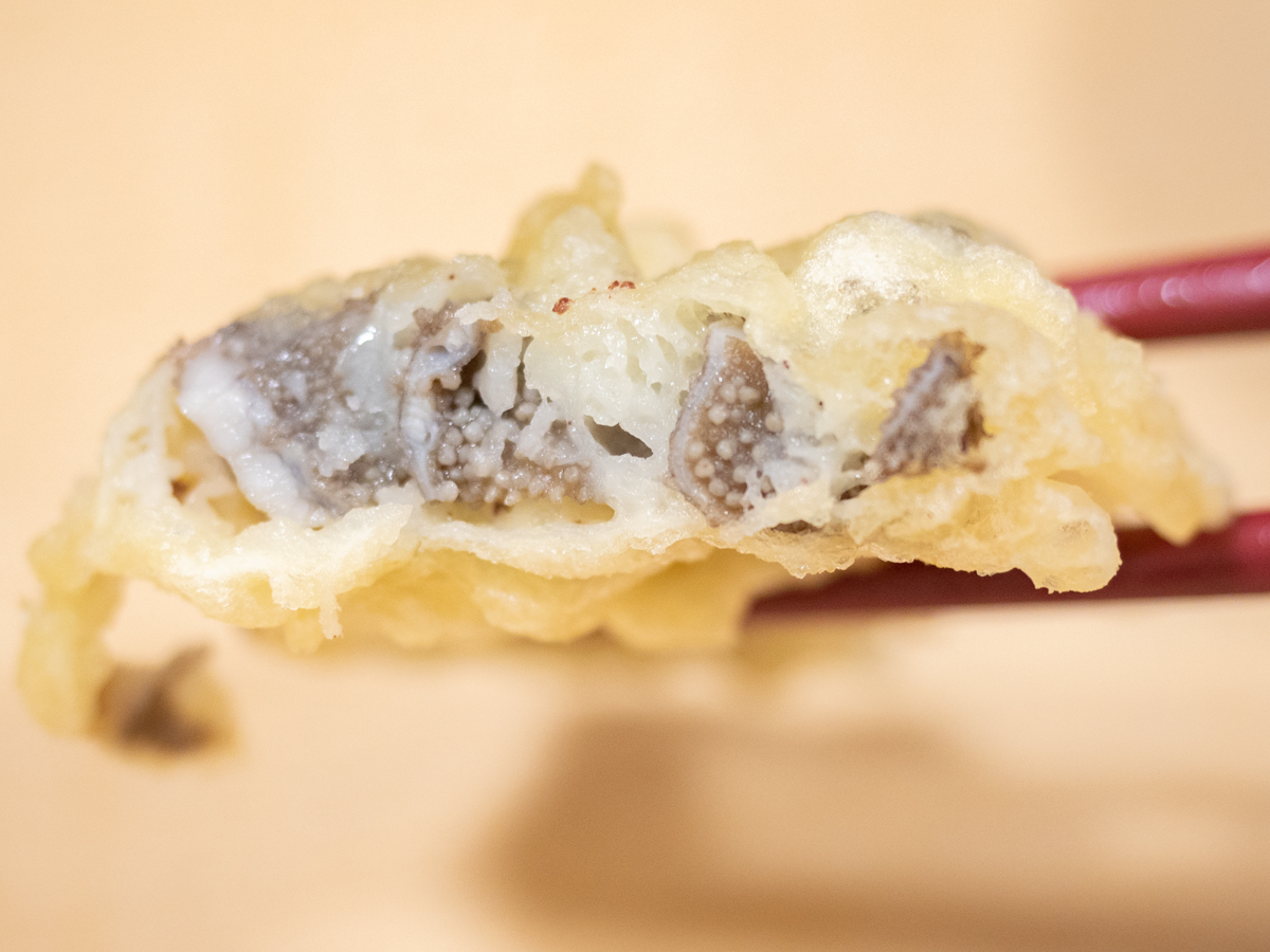 あきちゃんのホルモン天ぷら(センマイ)