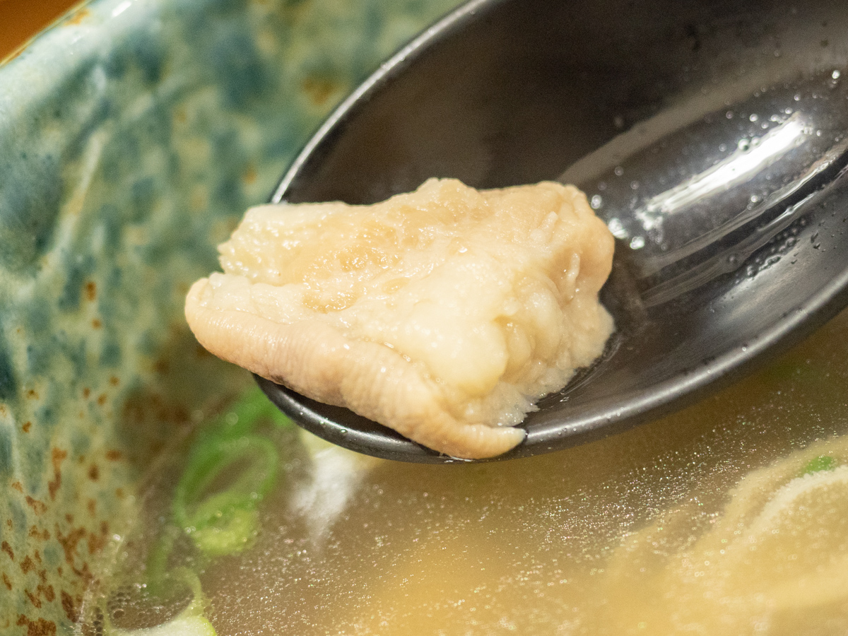 あきちゃんのでんがく汁の具材のホルモン(ビチ)