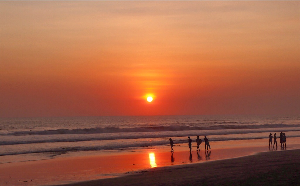 バリの空の色〜夕陽〜 - 自由気ままなウェルネスライフ in Bali