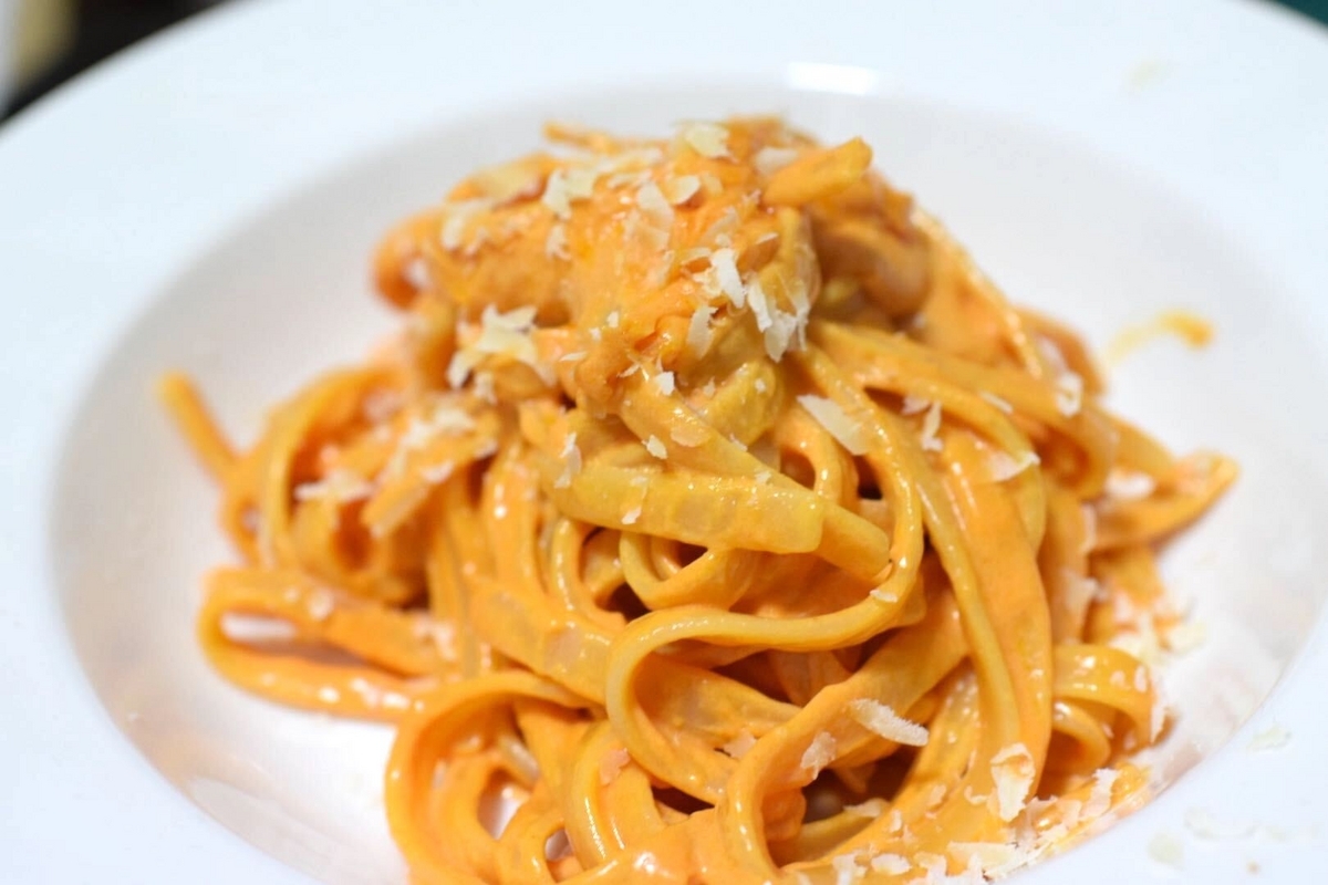 トマトクリームパスタ
