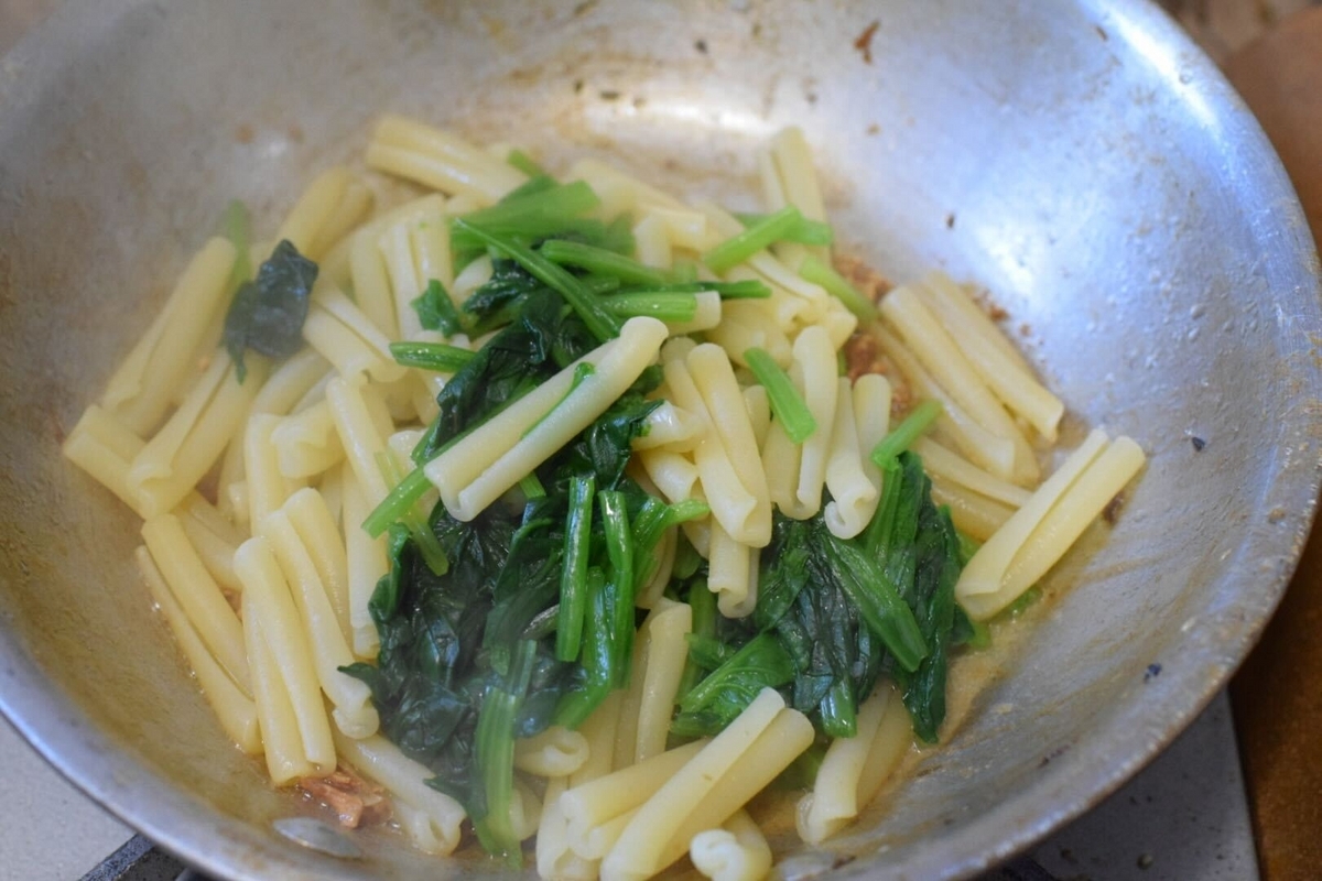 ほうれん草（くたくた野菜）ペペロンチーノ〜一菜入魂のパスタ