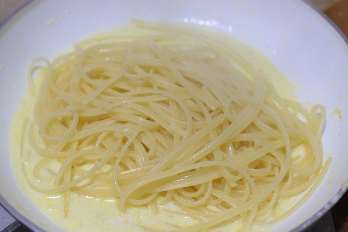 帆立のレモンクリームパスタ