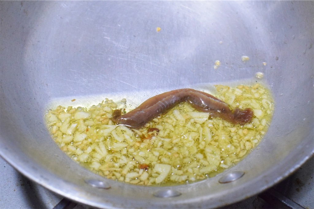 菜の花のペペロンチーノ（ショートパスタ）