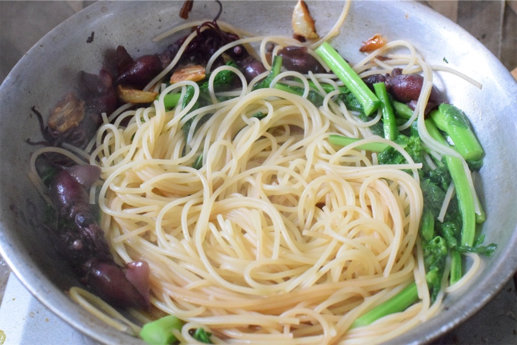 菜の花とホタルイカのペペロンチーノ