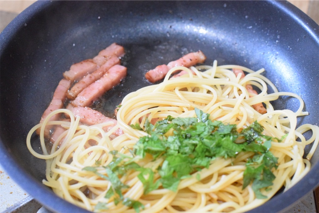 大葉とベーコンのバター醤油パスタのレシピ