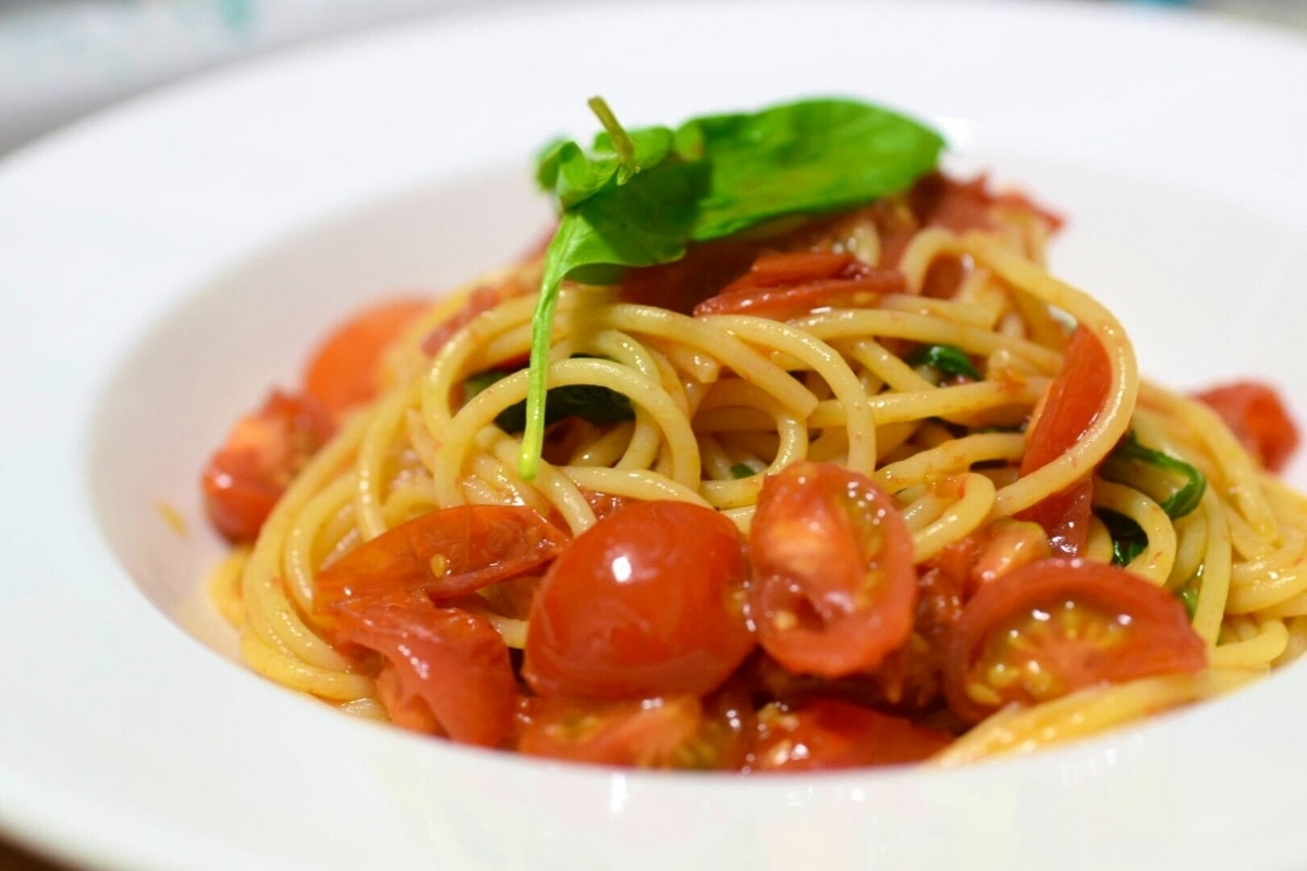 トマトパスタに合うパスタ皿