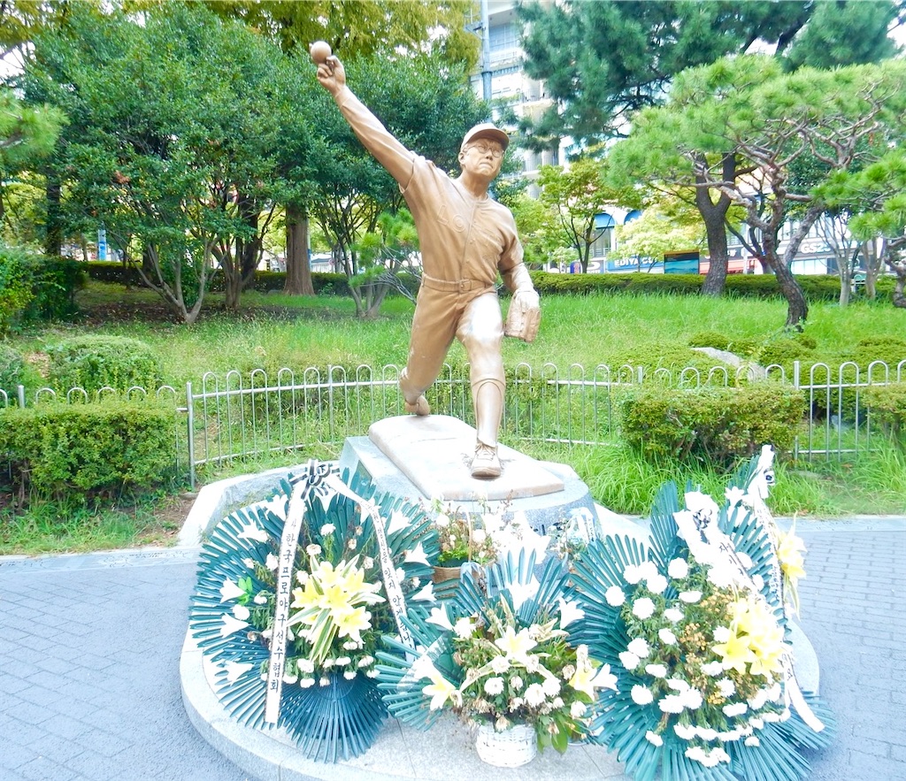韓国プロ野球の球都・釜山のサジク野球場