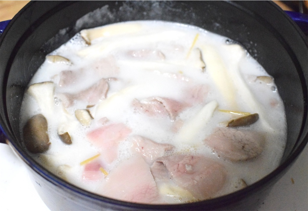 豚バラとエリンギのクリームスープパスタのレシピ