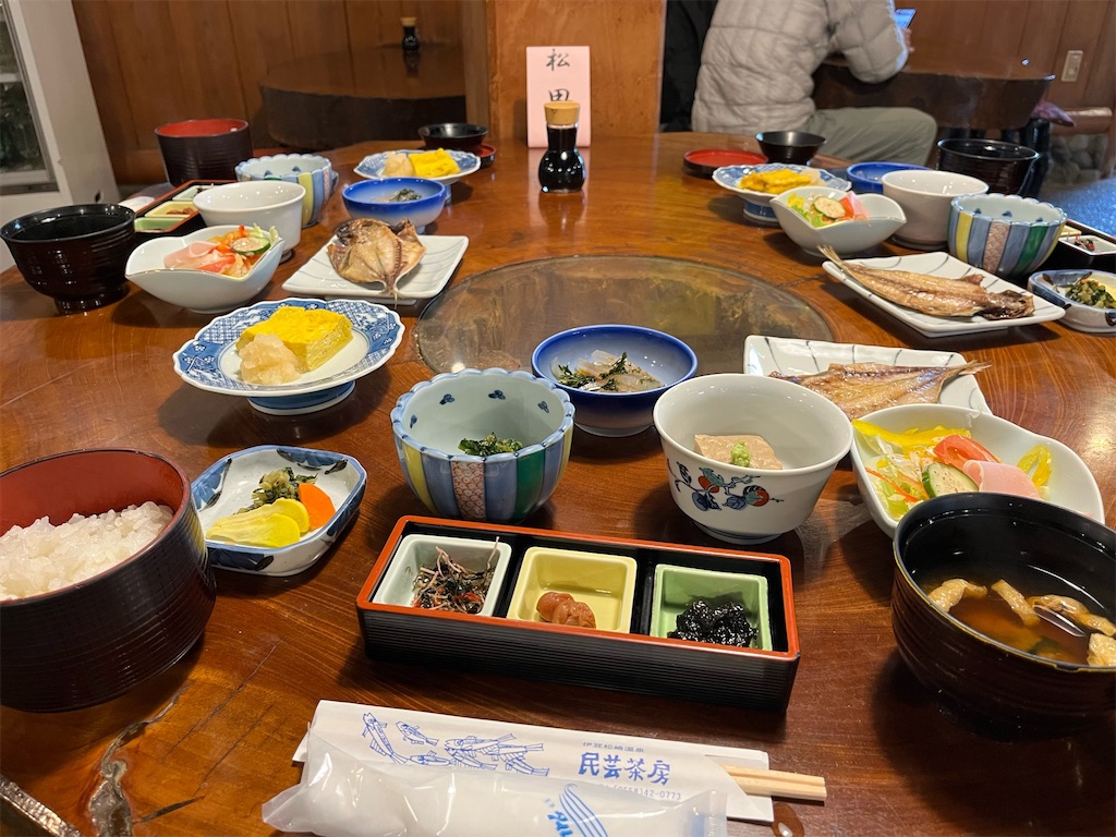 朝ごはん・食事処「民芸茶房」
