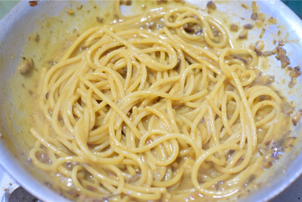 甘栗のカルボナーラ〜モンブランの秋パスタ