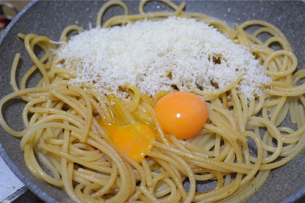 ローマっぽいカルボナーラ（鈴木シェフ）