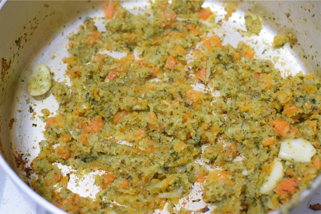 嘘つきパスタ（スーゴフィント）〜香味野菜のボロネーゼ
