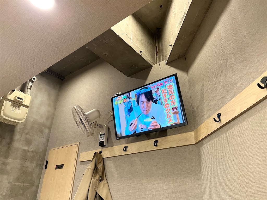 変わり続ける街で、変わらない旨さ─「らーめん はな火屋」が守るラーメンの流儀