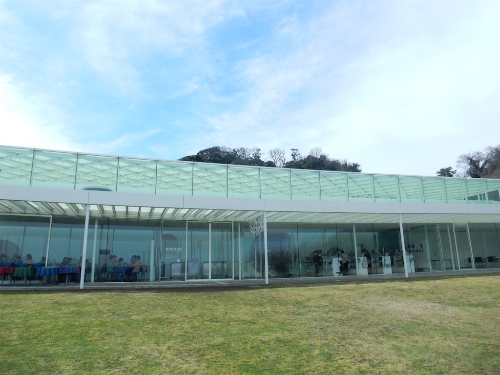 横須賀美術館