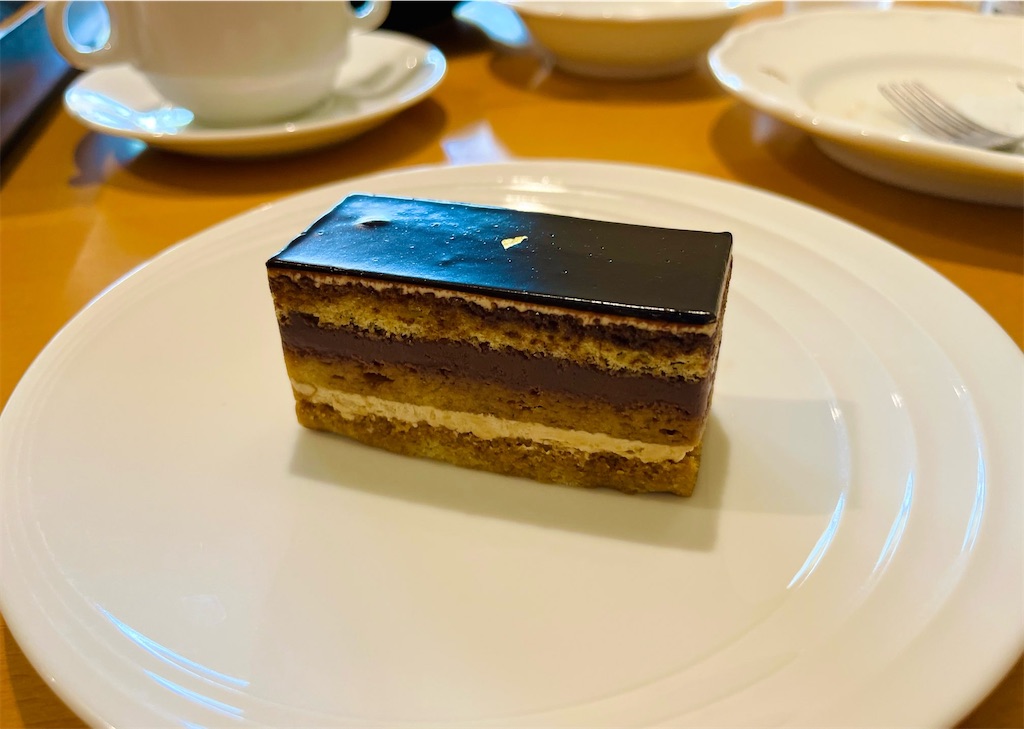国立西洋美術館、美術館メシ：CAFÉ すいれん