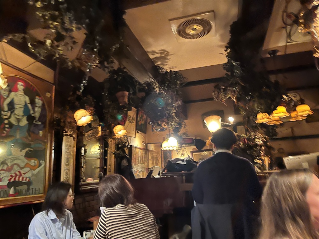 新宿「バガボンド」