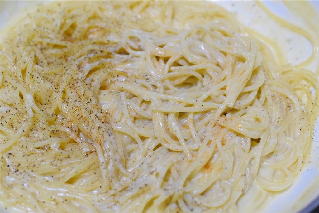 虚無チーズパスタ〜虚無カチョエペペ