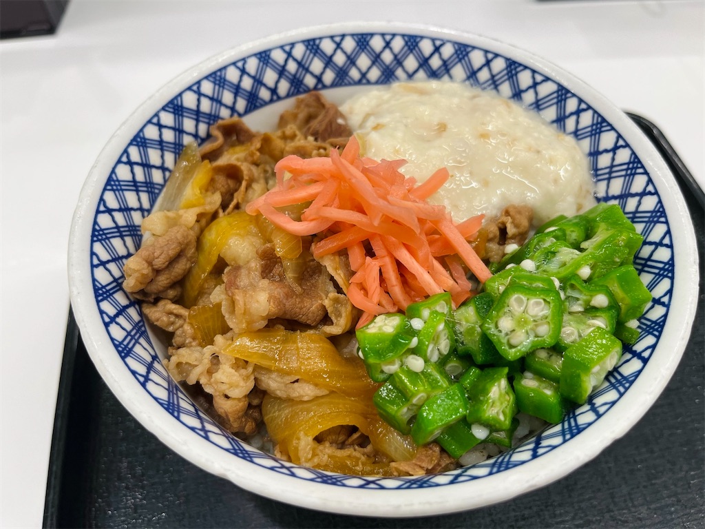 牛麦とろ丼