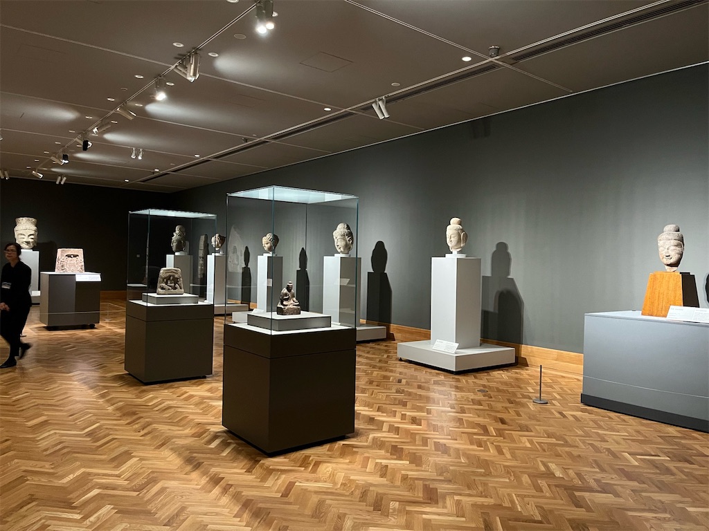 【中古】中国の石仏 : 荘厳なる祈り／大阪市立美術館 編／大阪市立美術館 チ☆[中国の石仏 荘厳なる祈り] 大阪市立美術館 中国仏教 仏像｜仏教