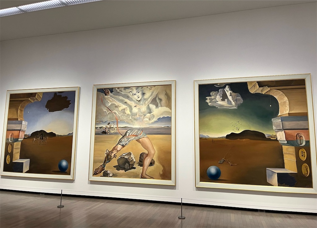 《ヘレナ・ルビンシュタインのた めの装飾壁画　幻想的風景 ― 暁、英雄的正午、夕べ》1942年／43年