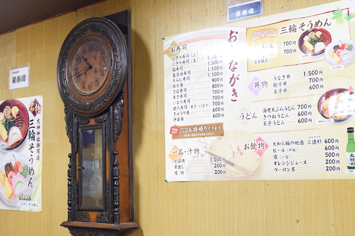 三輪・栄寿司〜大神神社の参道最古の暖簾、百年の時を握る