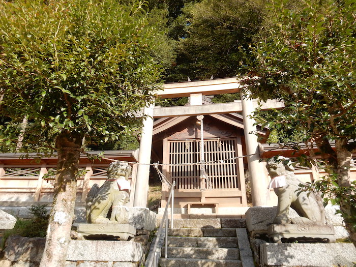 忍坂坐生根神社（おしさかにますいくねじんじゃ）