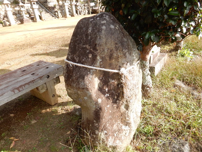 忍坂坐生根神社（おしさかにますいくねじんじゃ）