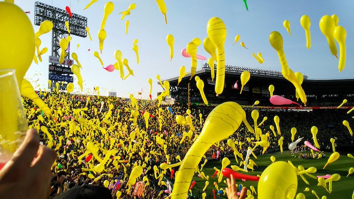 野球の「ラッキーセブン」とは？由来・意味から7回に流れが変わる背景まで