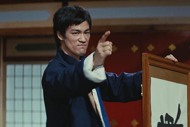 『ドラゴン怒りの鉄拳』〜セリフを持たない革命 、映画の文法を変えた肉体