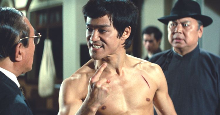 『ドラゴン怒りの鉄拳』〜セリフを持たない革命 、映画の文法を変えた肉体