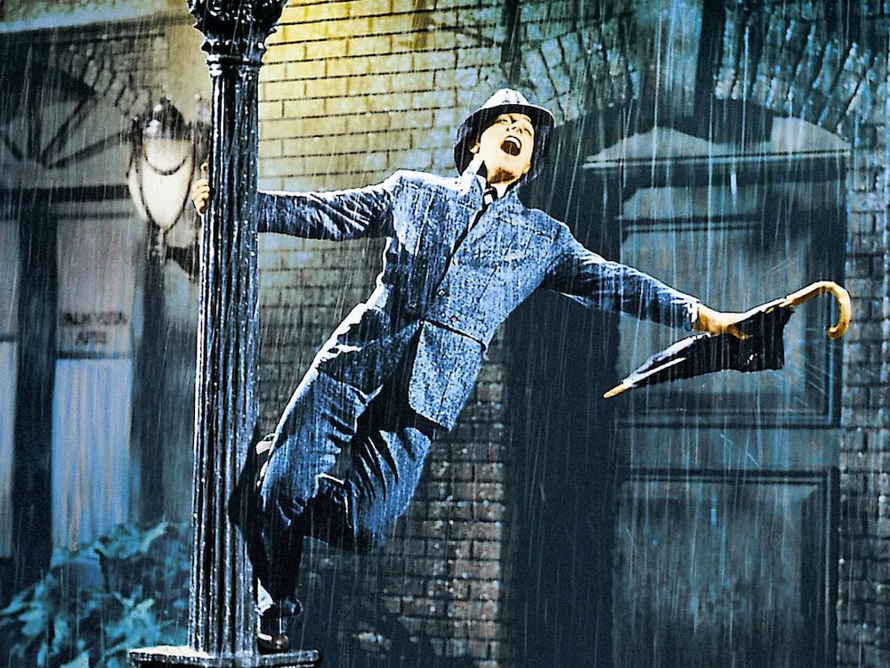 『雨に唄えば』〜濡れながら笑え、雨が降った日、ミュージカルは完成した