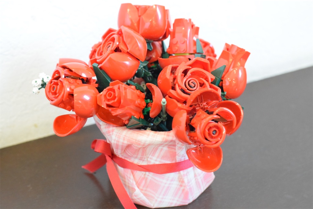 ꫛꫀꪝ✧‧˚シーグラスアート「ローズ」薔薇＆ピンキーリング　赤　レアカラー　置物 桜井「ローゼの菓瓶」〜バラ色の森で、甘い絵本に出逢う - 大和
