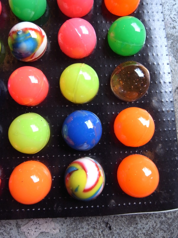 昭和レトロ　昭和４０年のスーパーボールが発見されました！ウルトラボールと流行り。 レトロなスーパーボール - バナナな日記