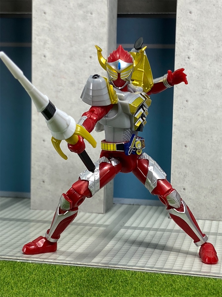 【装動セット品】装動ゼロワン、ディケイド、鎧武セット Amazon | 装動 仮面ライダーセイバー Book5 ＆ 装動 仮面