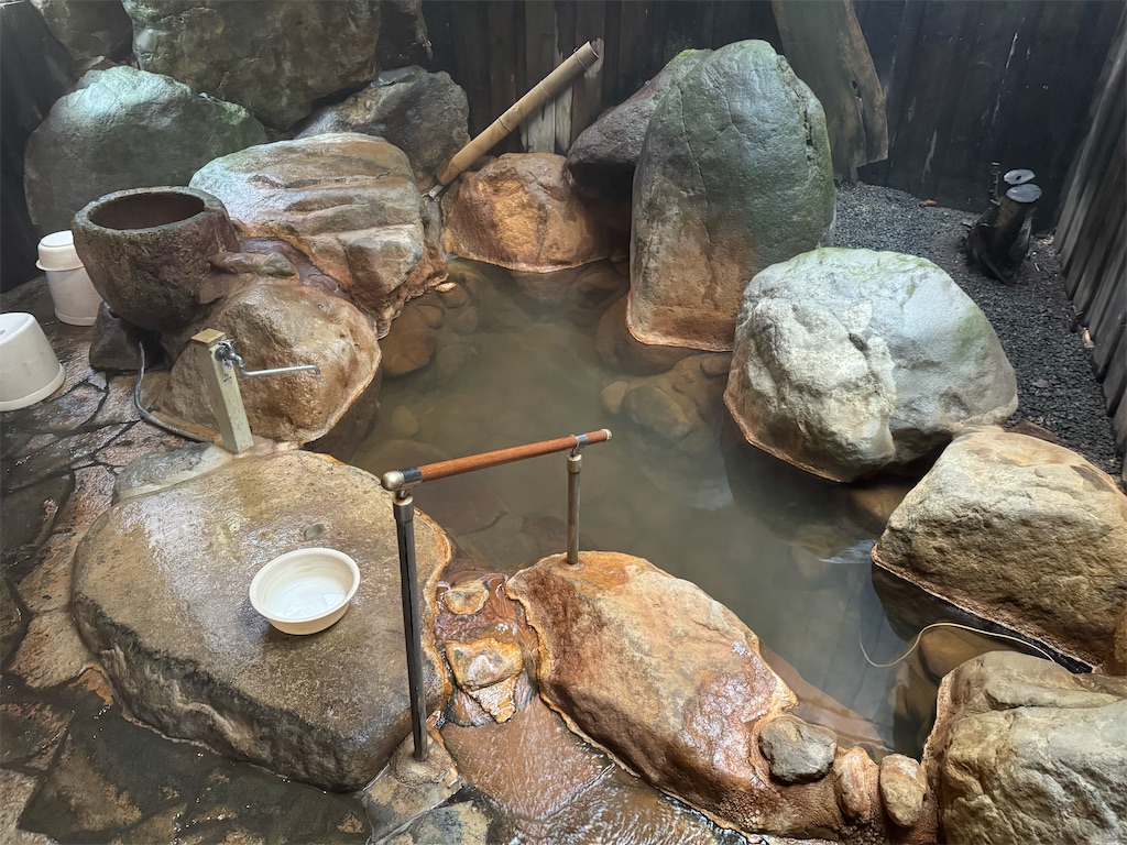 渓谷の宿 二匹の鬼（大分県玖珠郡九重町） - きょうはどこへ行こうか