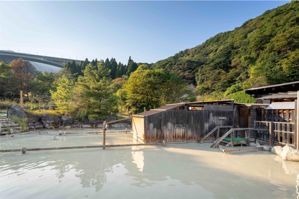 別府温泉保養ランドの泥湯は汚いって本当？衛生面と底の感触のリアルを徹底検証