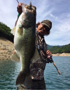 f:id:basssoku:20171012224814j:plain