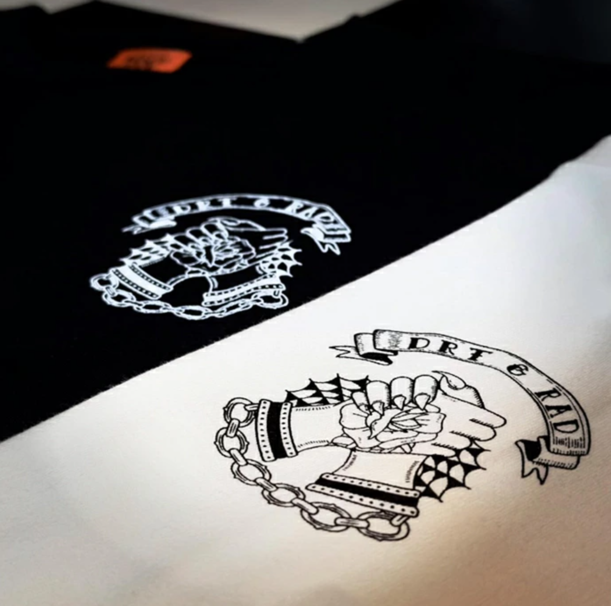 DRT×ラッドセンス】2色展開の釣りアパレル「コラボロンT」通販