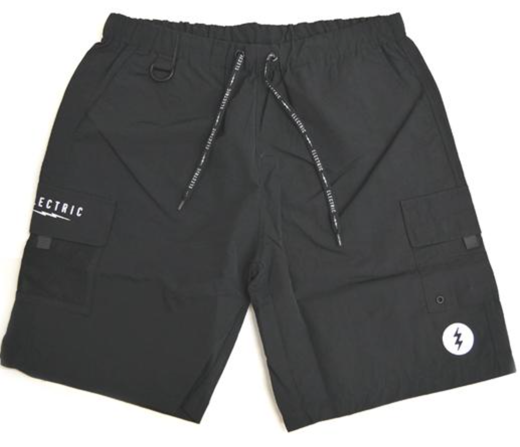 エレクトリックの夏にオススメのアパレル「ハイブリッドカーゴショーツ」
